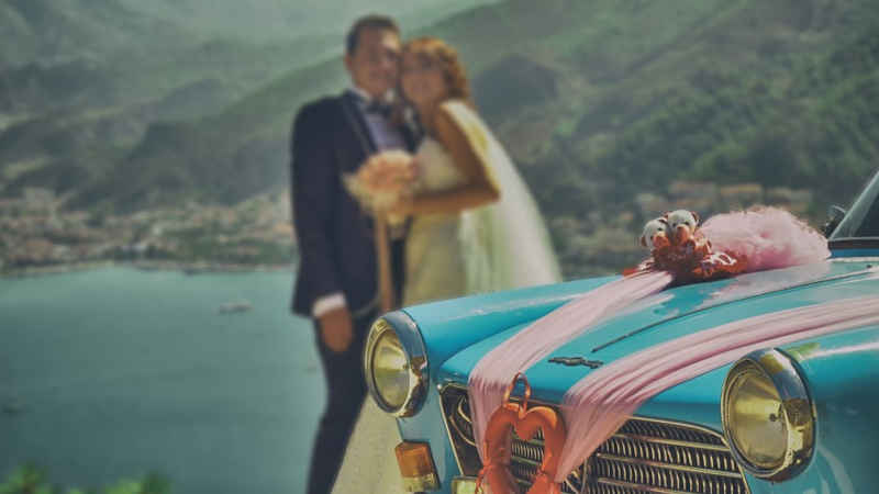 Al momento stai visualizzando Come scegliere l’auto per il matrimonio più adatta al vostro stile