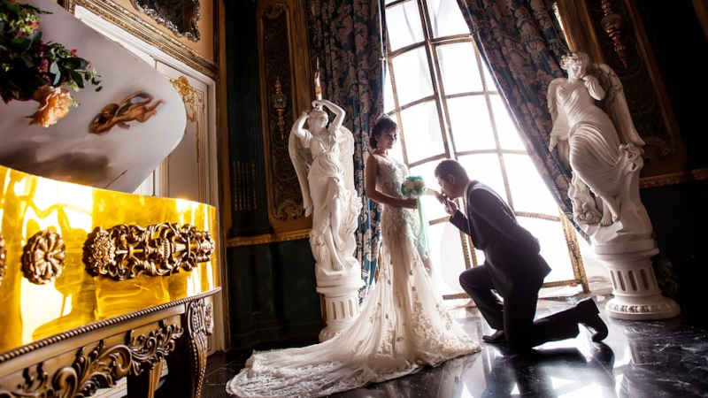 Scopri di più sull'articolo Matrimoni reali più belli: una galleria fotografica dei royal wedding più famosi e da favola